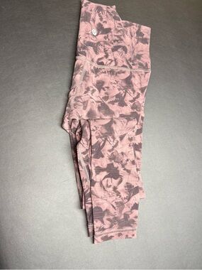 lululemon athletica women’s ' Dusty Pink & Charcoal Floral Leggings